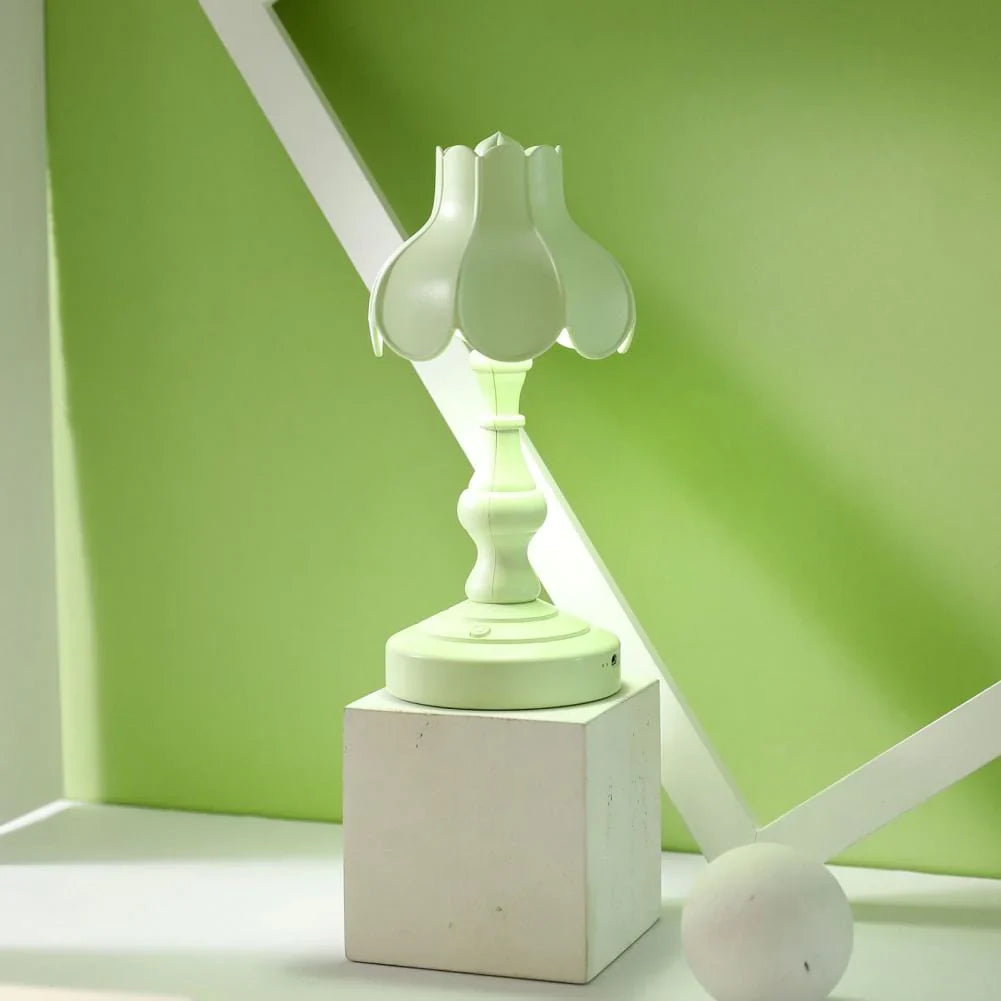 Lotus-shaped LED Mini Retro Light | Kalsten
