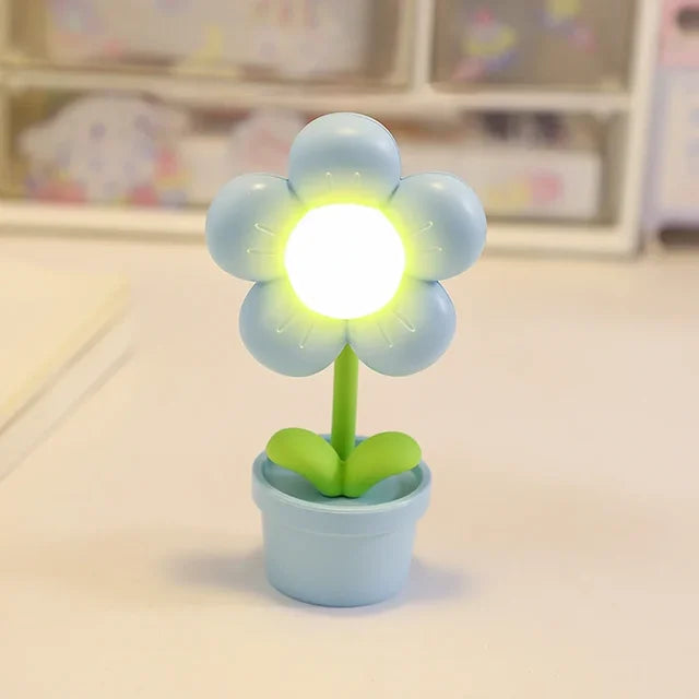 BloomLite – Atmospheric Flower-Shaped Table Lamp with Soft LED Light Kalsten