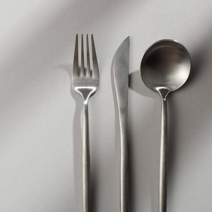 Modern Luxe Cutlery Set of Stainless Steel in Stylish Colors Kalsten