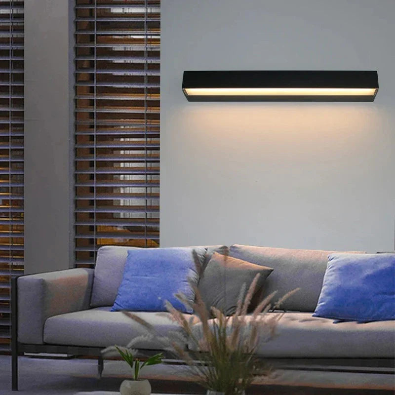 Modern LED wall light for outdoor use - weatherproof, energy-saving, ideal for garden and terrace | Kalsten