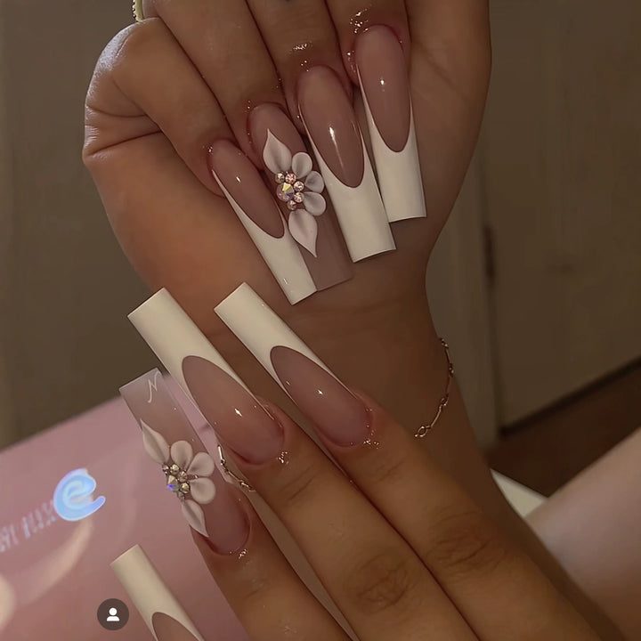 Elegant Floral Design Press-On Nail Set Kalsten