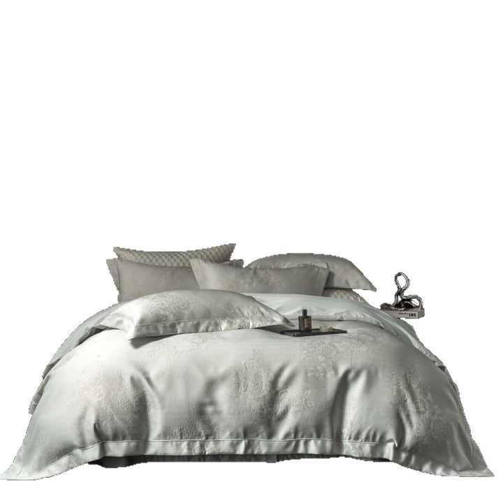 Elegant jacquard bedding set with floral relief and quilted bedspread