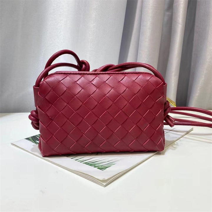 Elegant Woven Shoulder Bag Kalsten