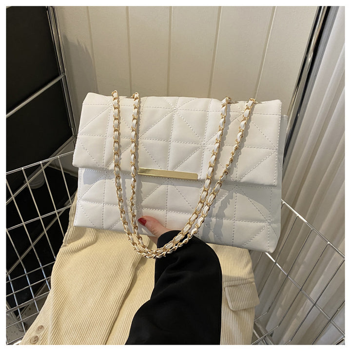 Elegant Quilted Handheld Bag