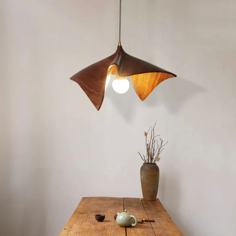 Artistic Leaf-Shaped Pendant Light