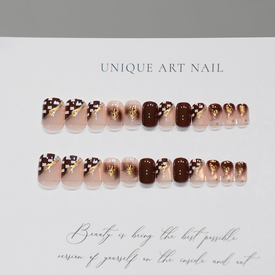 Elegant Artistic Press-On Nail Set