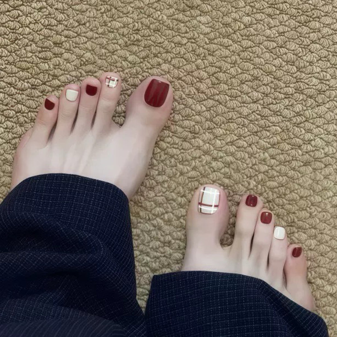 Elegant Decorative Toenail Art Kalsten