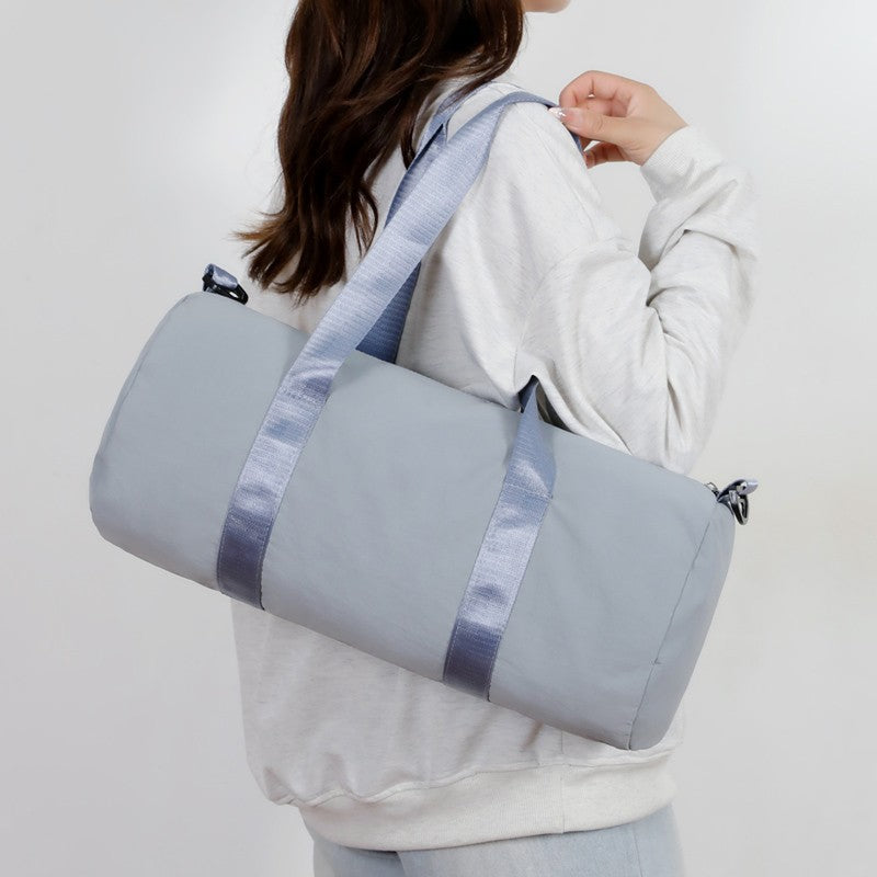 Sporty duffel bag with durable material and adjustable shoulder strap Kalsten