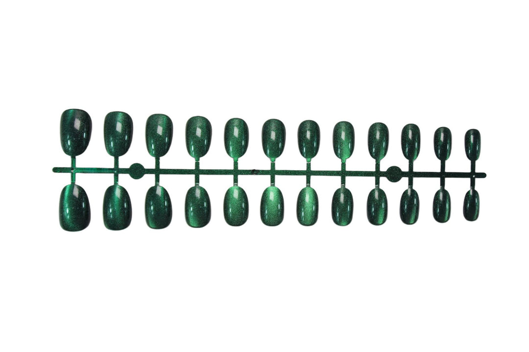 Artificial nail set with shimmering green effects Kalsten