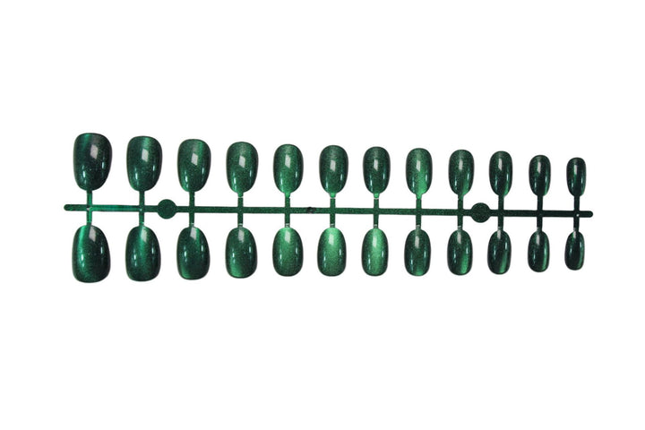 Artificial nail set with shimmering green effects Kalsten