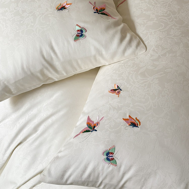 Satin-Jacquard bedding set with embroidered butterfly details