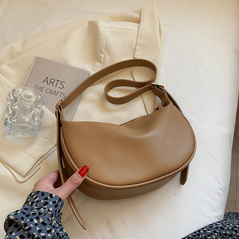 Elegant Curved Shoulder Bag Kalsten