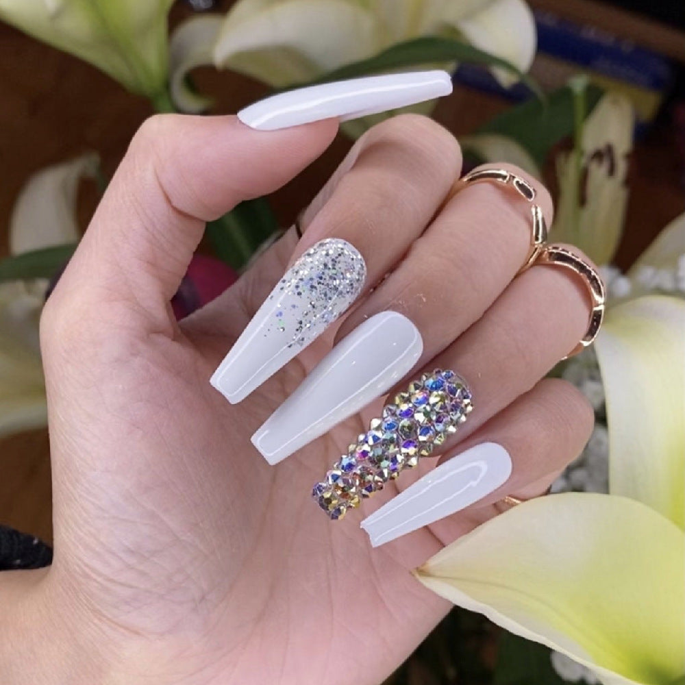 Glamorous Glitter-Infused Press-On Nail Set