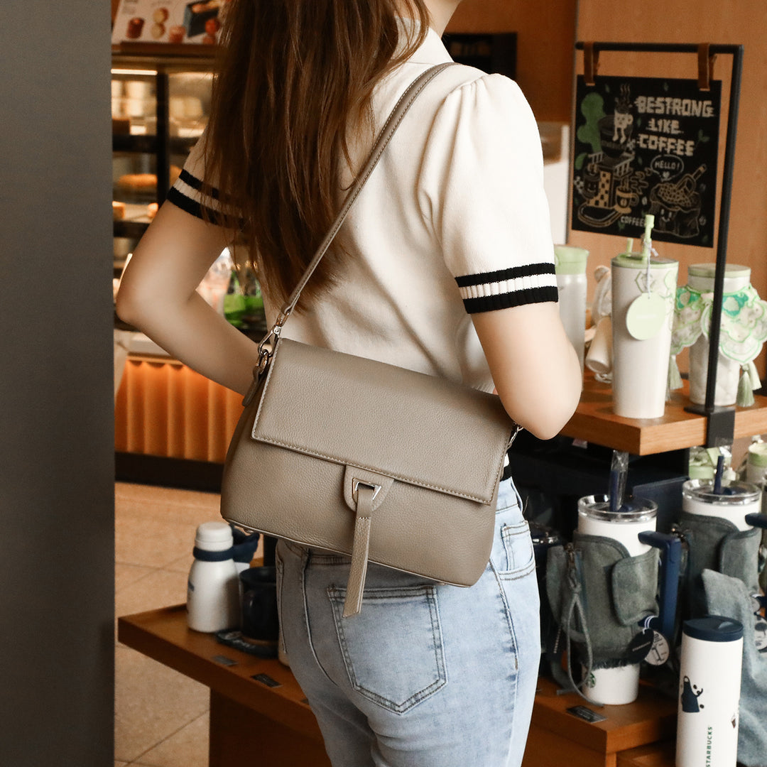 Elegant Faux Leather Crossbody Bag