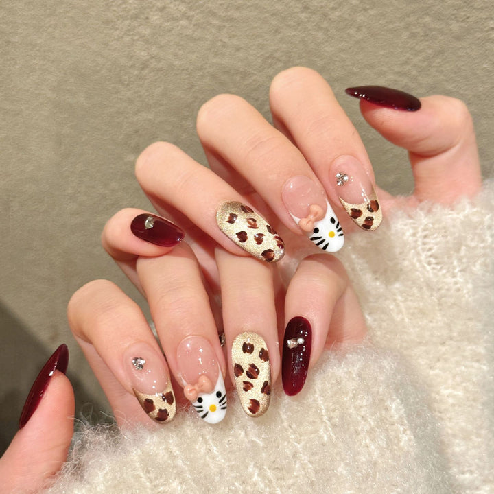 Artistic Press-On Nail Art Set with Whimsical Floral Designs