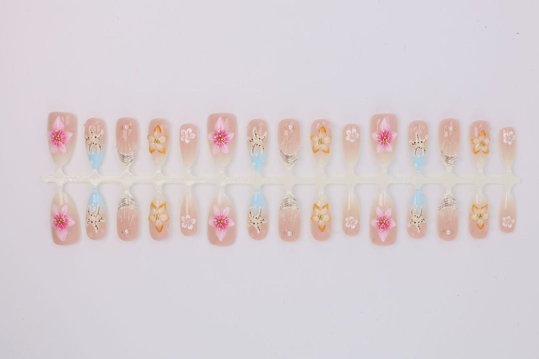 Artificial nail set with floral motifs and radiant accents Kalsten