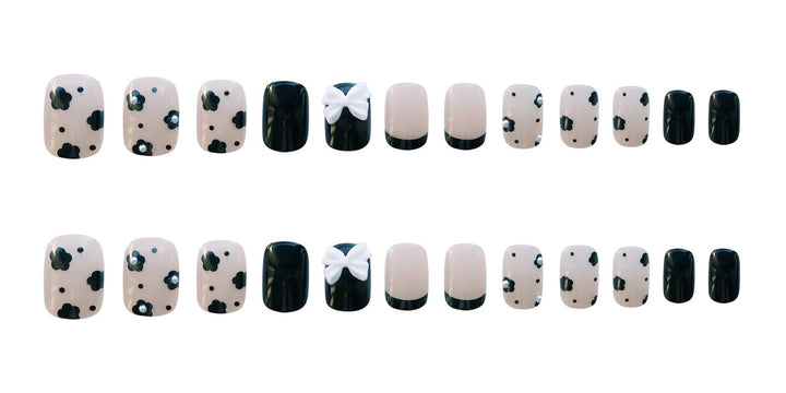Decorative Bow Accent Acrylic Nail Set