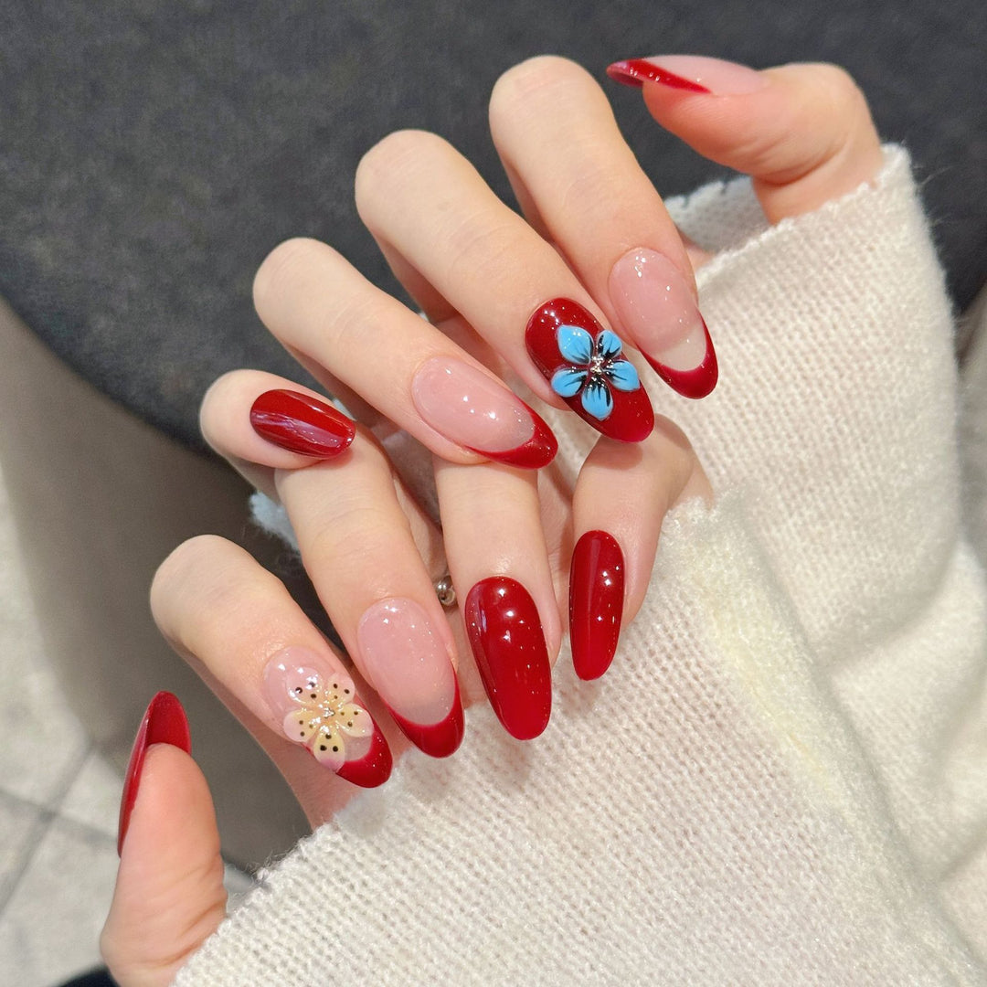 Artistic Floral-Accent Press-On Nail Set
