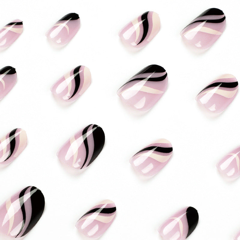 Artful Nail Art with Elegant Wave Design Kalsten