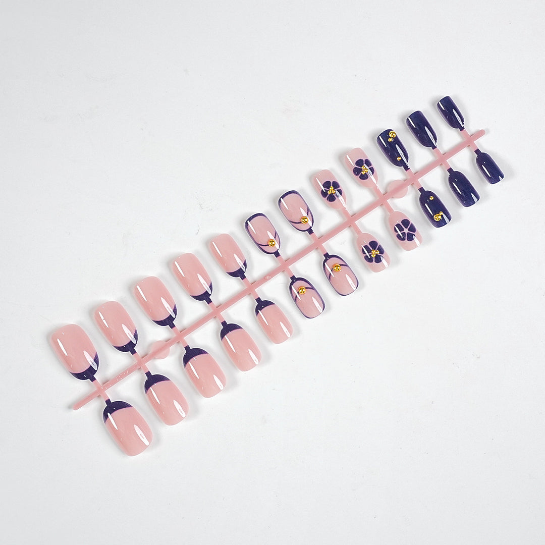 Elegant Nail Art Set