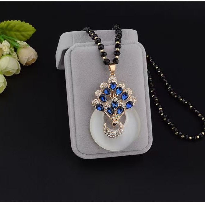 Ornate Pendant Necklace Kalsten