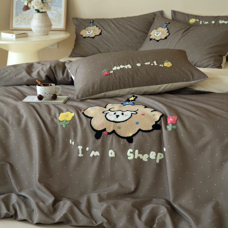 Kids' bedding set with embroidered cute animal appliqués