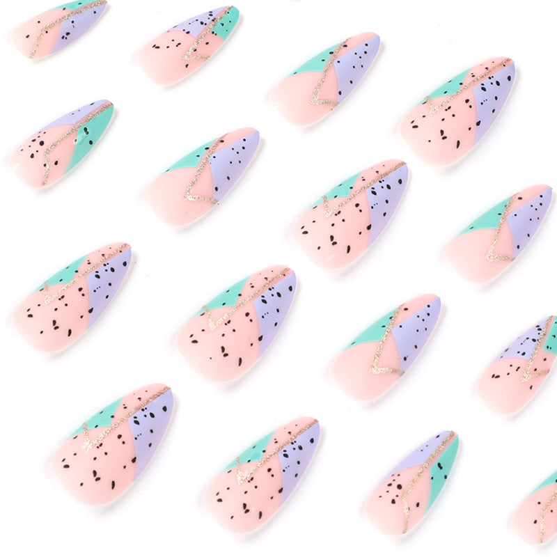 Artificial nail art with unique geometric design Kalsten