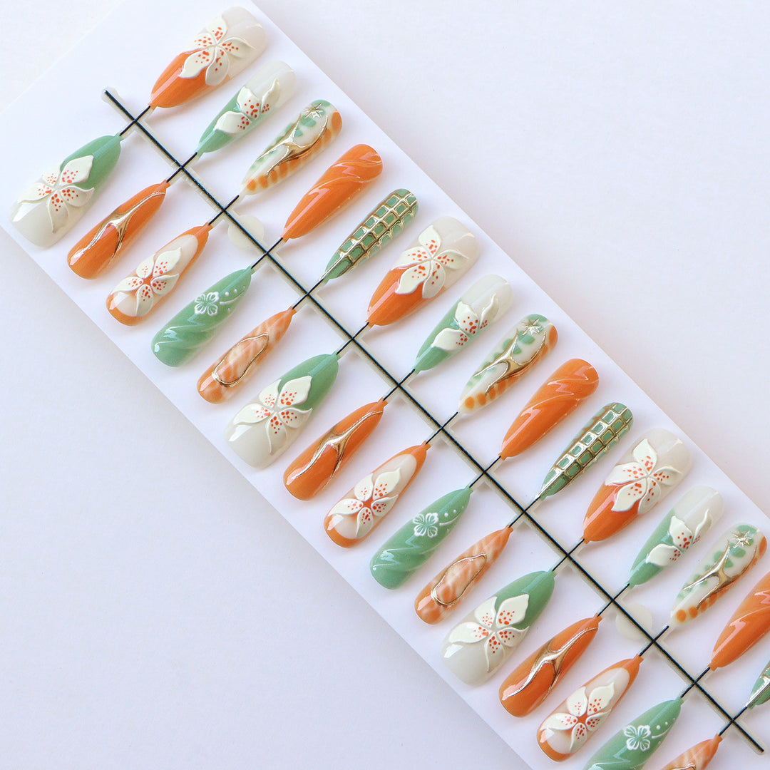 Floral Themed Decorative Press-On Nails