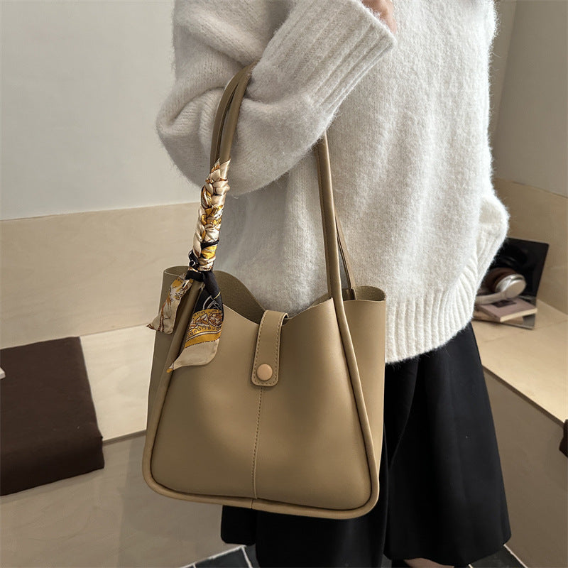 Elegant Minimalist Handbag