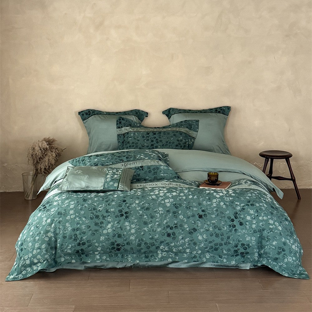 Bedding set with delicate butterfly print and reversible cover