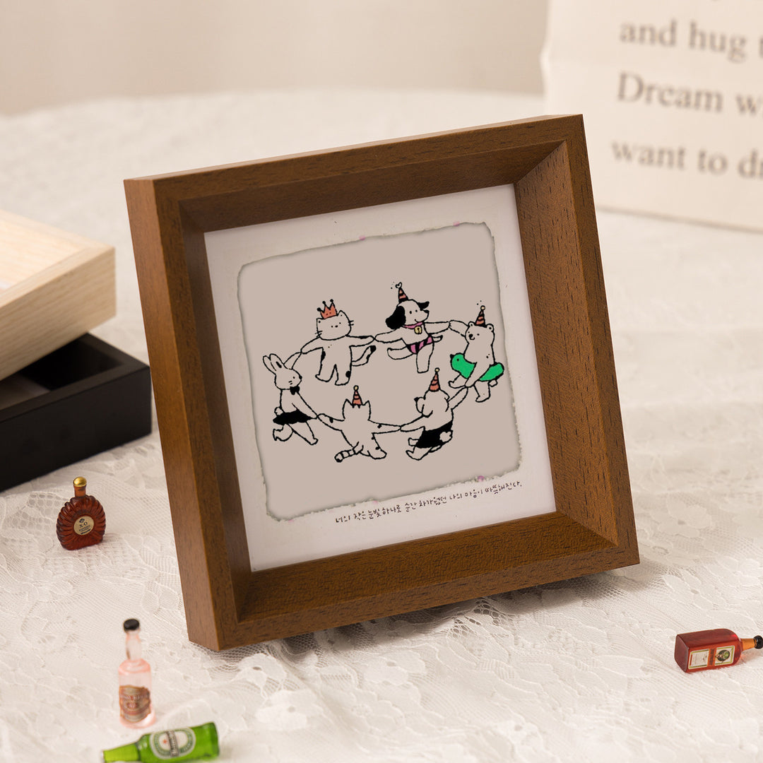 Artistic Fruit-Themed Picture Frame for Home