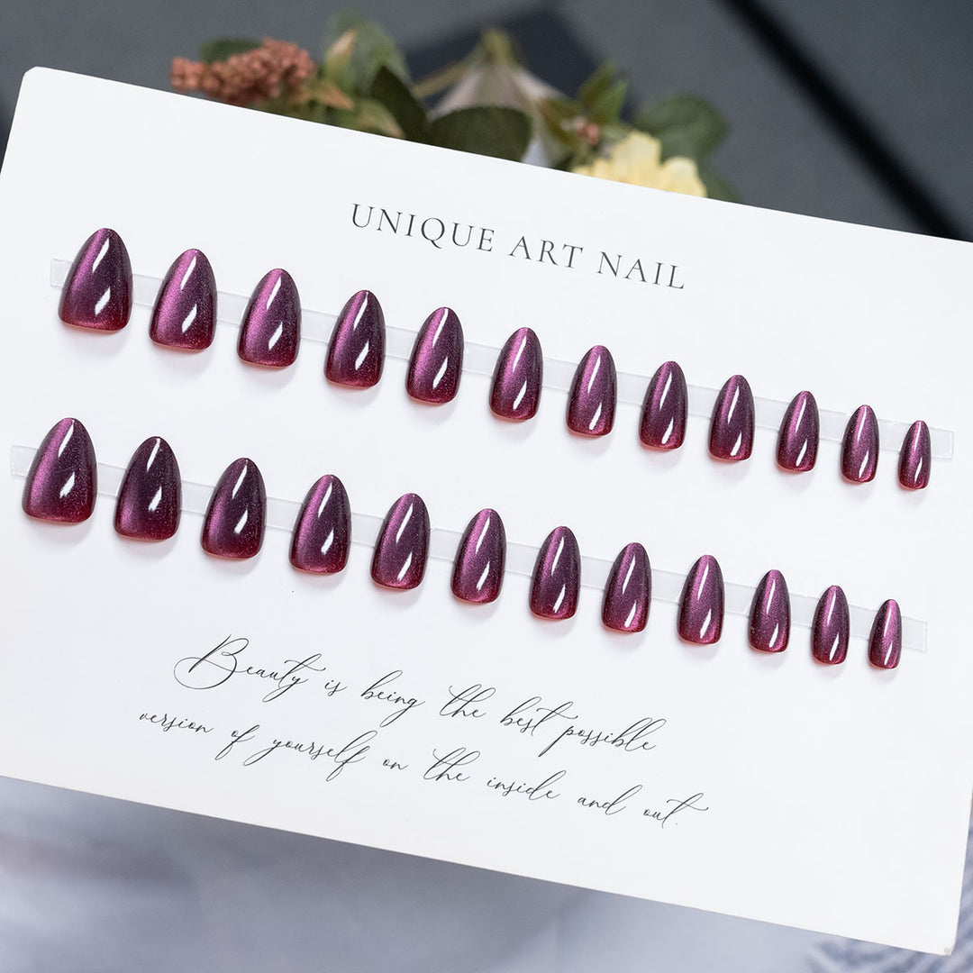 Glossy Press-On Nail Art Set