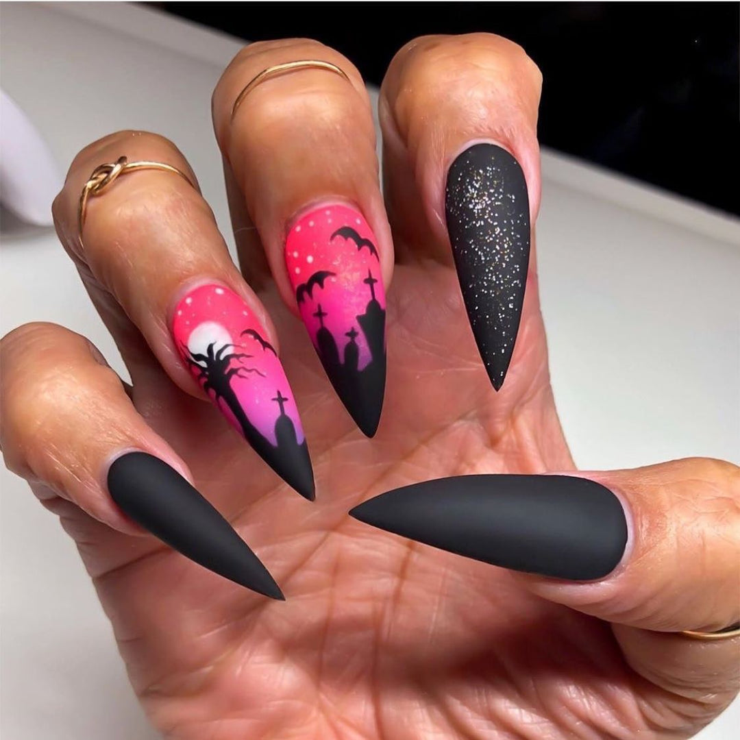 Artful Nail Art in Halloween Design Kalsten