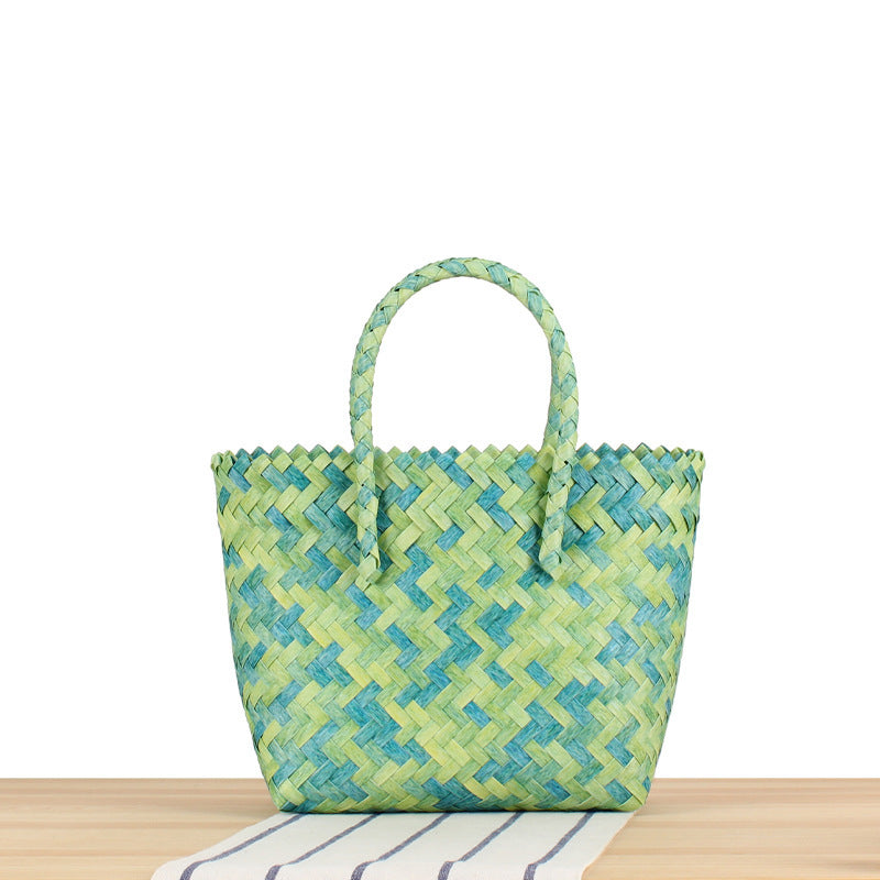 Tote bag made of handwoven natural material with braided design Kalsten