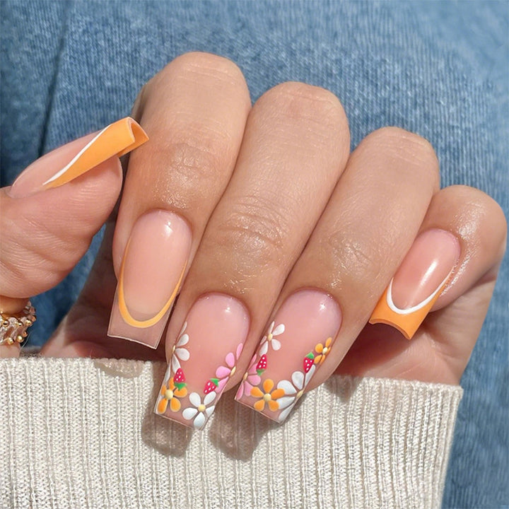Floral Design Press-On Nail Set with Elegant Details Kalsten