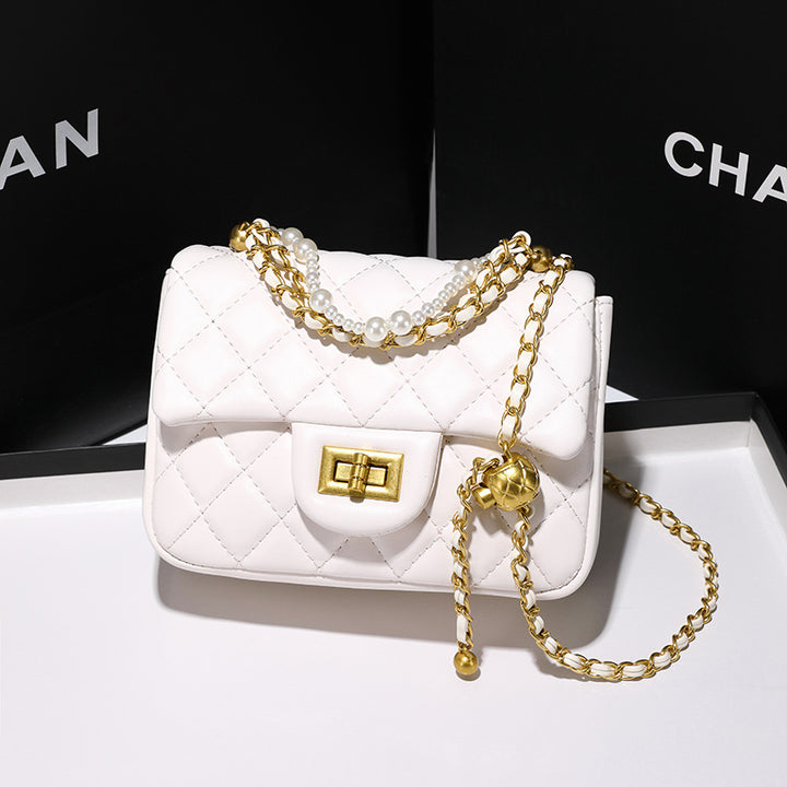 Elegant Quilted Chain Crossbody Handbag  1791995442