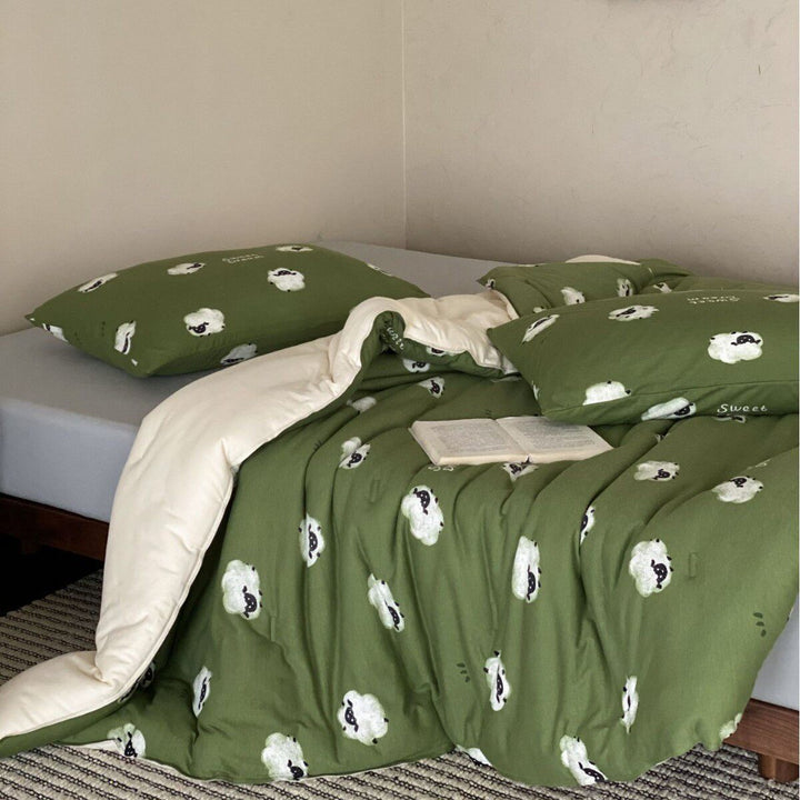 Bedding set with playful dog print made of soft cotton blend