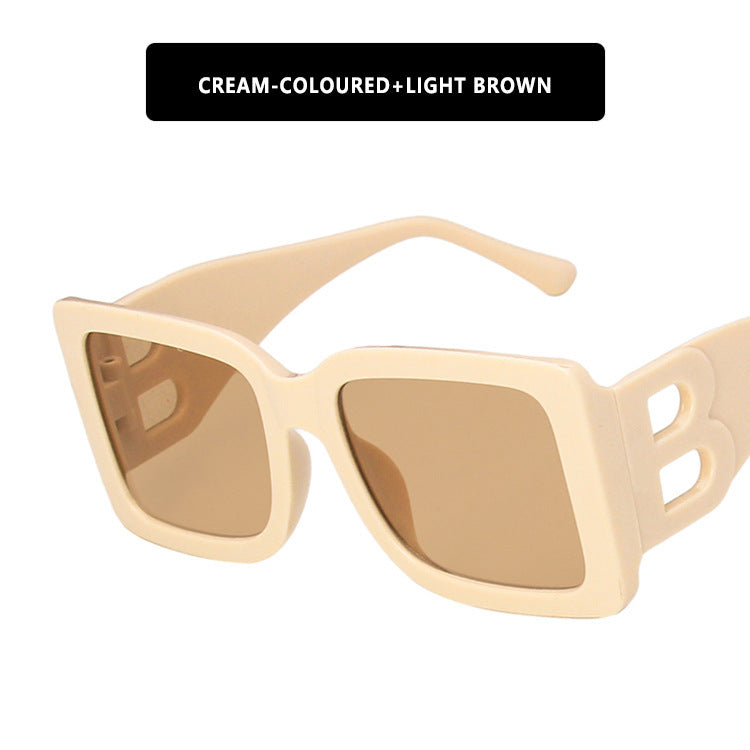 Ladies fashionable sunglasses in trendy leopard design Kalsten