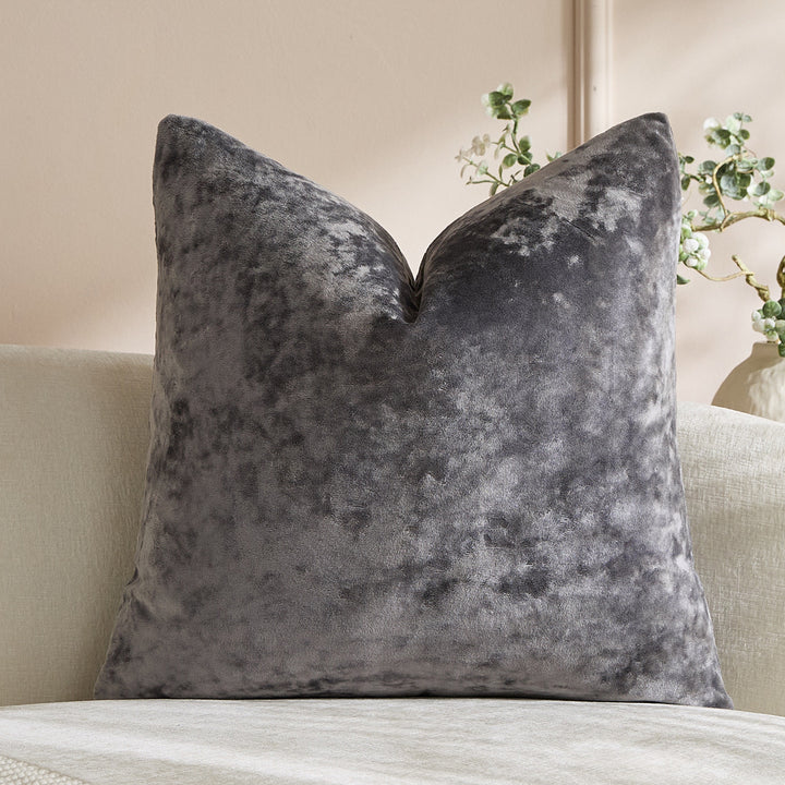 Luxurious Crushed Velvet Square Cushion Cover with Plush Faux-Fur Texture and Invisible Zip