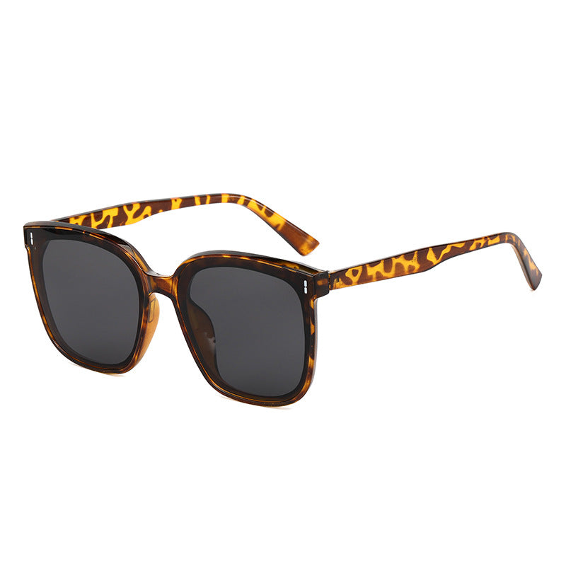 Women's Fashion Oversized Sunglasses with Full Frame Kalsten