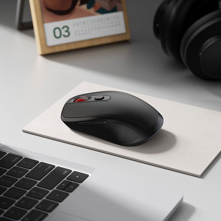 Ergonomic Wireless Gaming Mouse with Rgb Lighting Kalsten