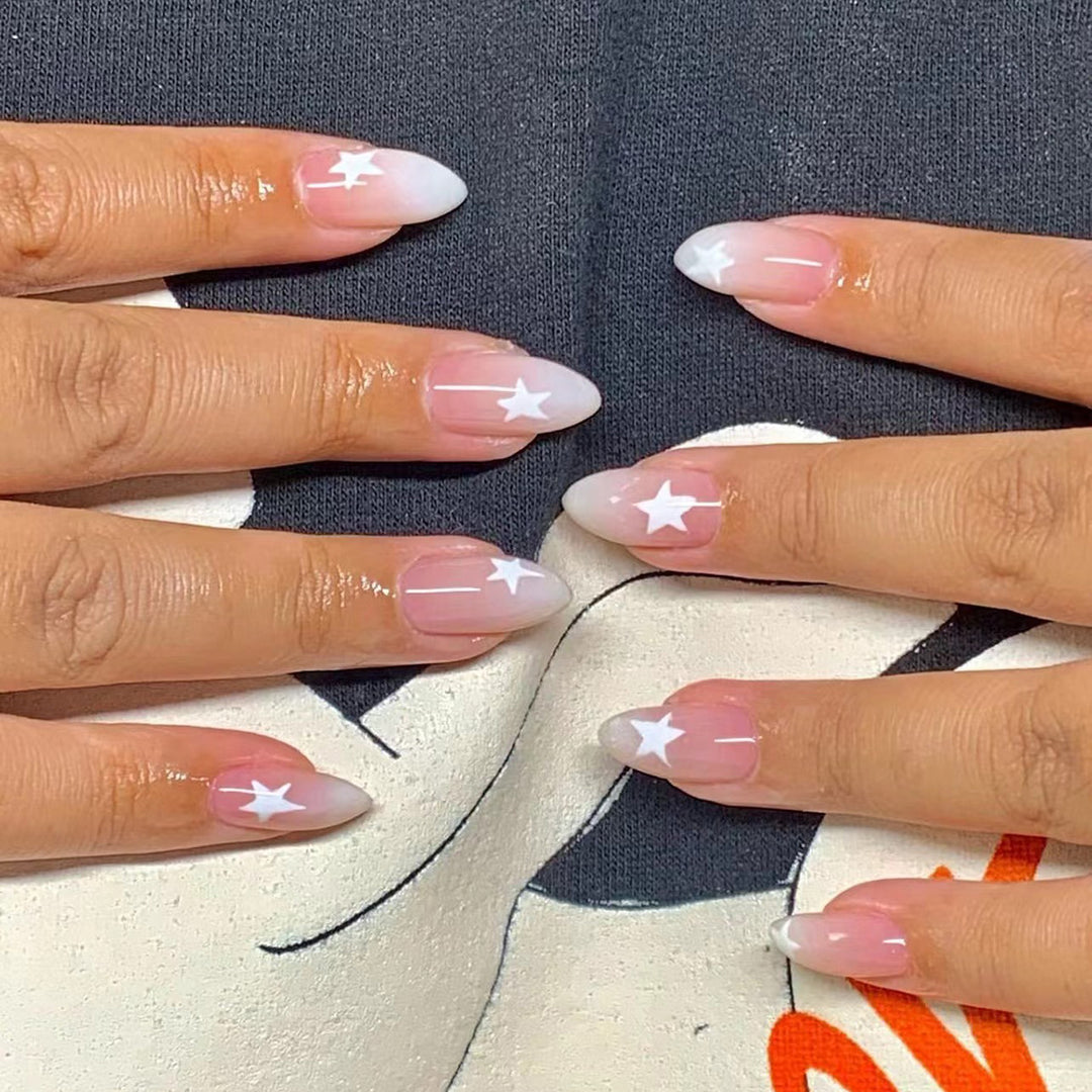Artful Nail Art with Star Motif Kalsten