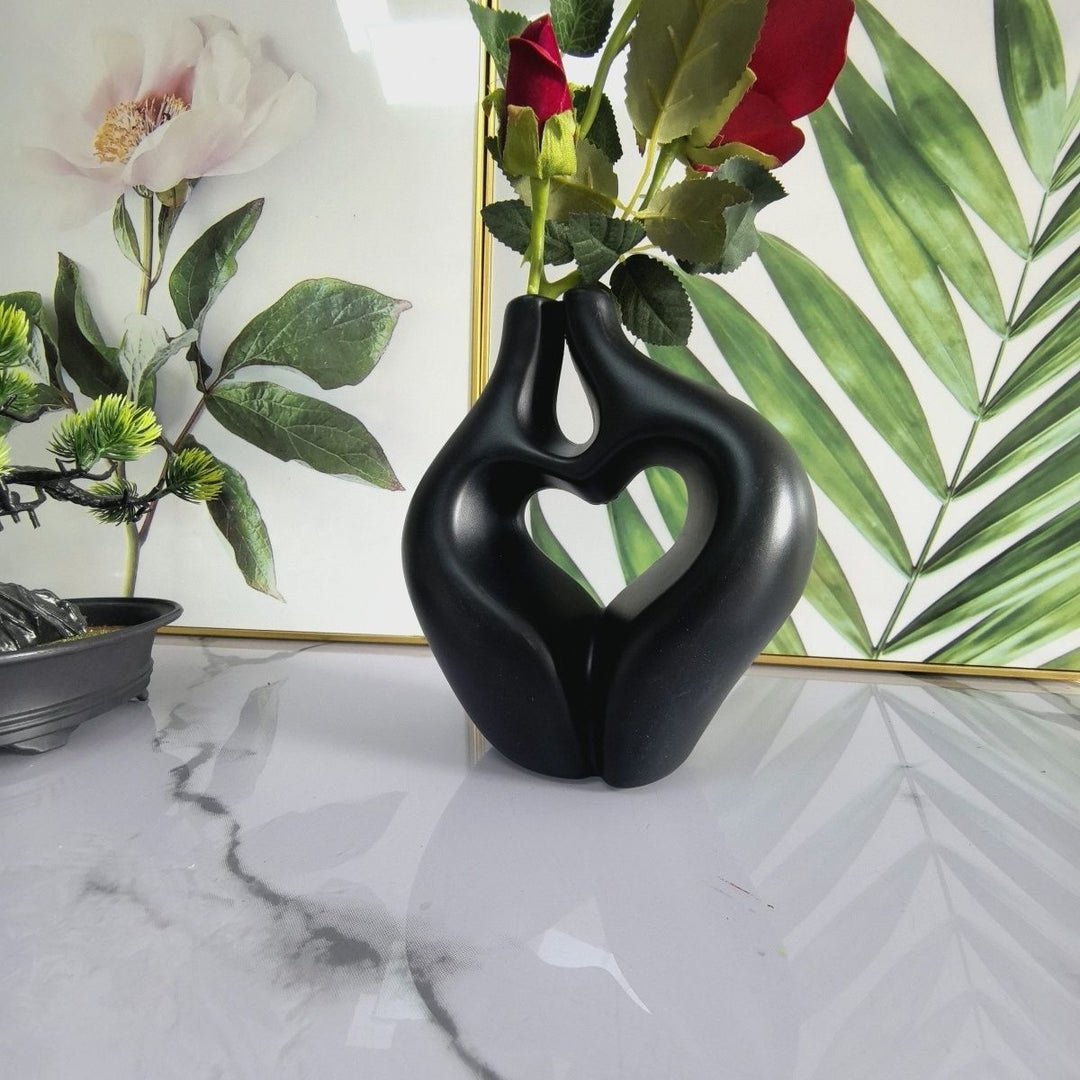 Heart-Shaped Decorative Sculpture Kalsten