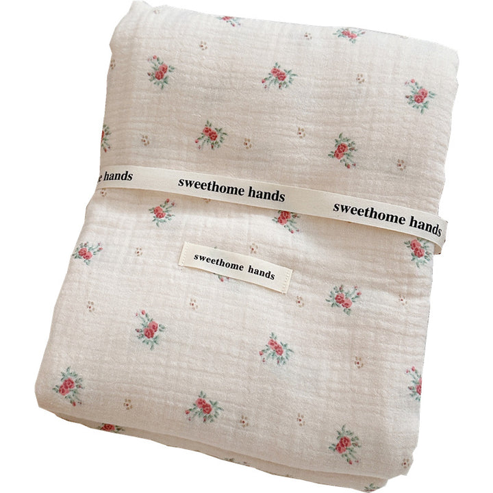 Unisex cuddly muslin blanket with elegant floral pattern Kalsten