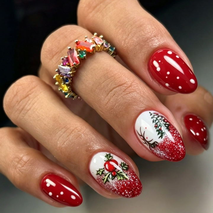Christmas art nails with festive glitter pattern and Christmas motifs Kalsten
