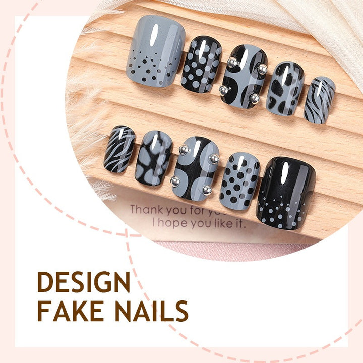 Acrylic nail set with stylish black and gray tones Kalsten