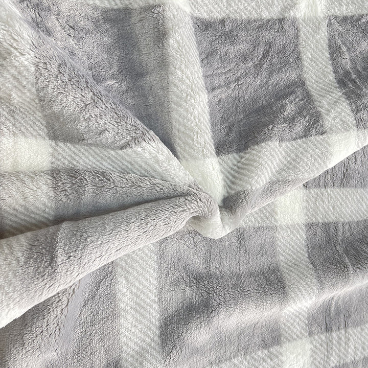 Plush Decorative Throw Blanket