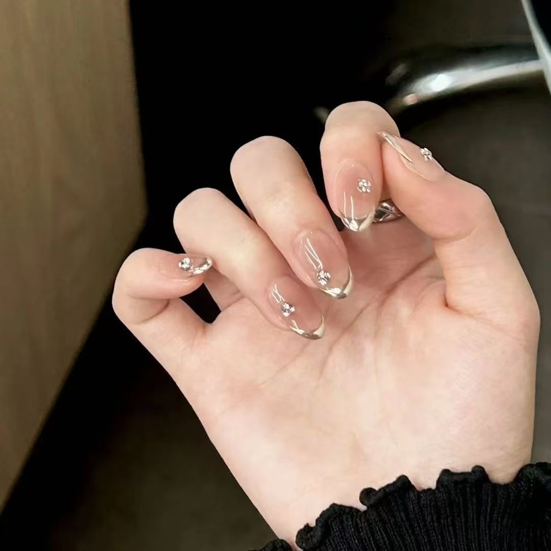 Elegant Rhinestone Nail Art Extensions