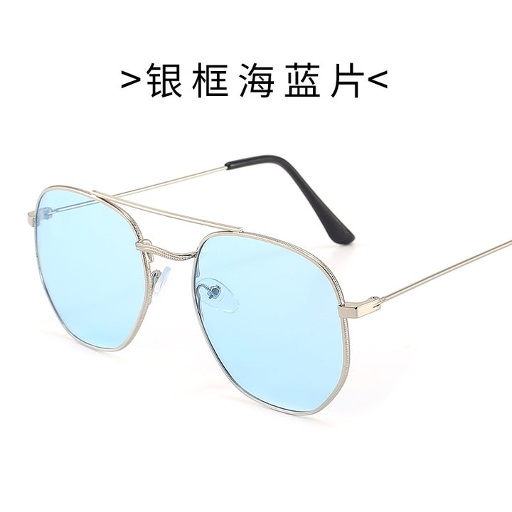Ladies sunglasses with oval frame and protective gradient lens Kalsten