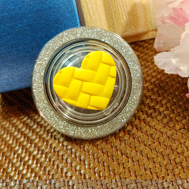 Decorative Heart-Shaped Phone Holder Kalsten